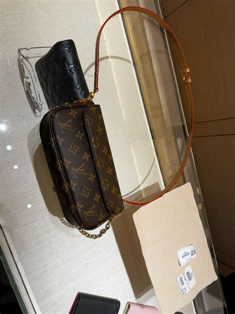 ivy woc lv|louis vuitton woc.